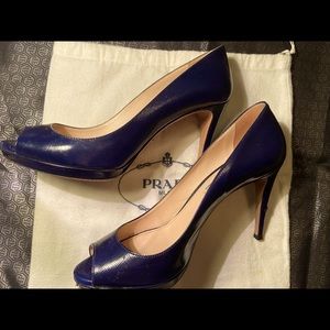 Prada shoes Size 38( US 8). Have couple scratches on the heel but look great